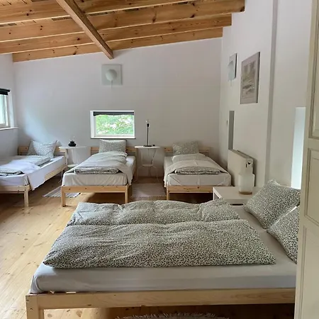 Zabytkowy Dom W Podkowie Lesnej