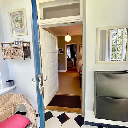 Βίλα Zabytkowy Dom W Podkowie Lesnej Podkowa Leśna